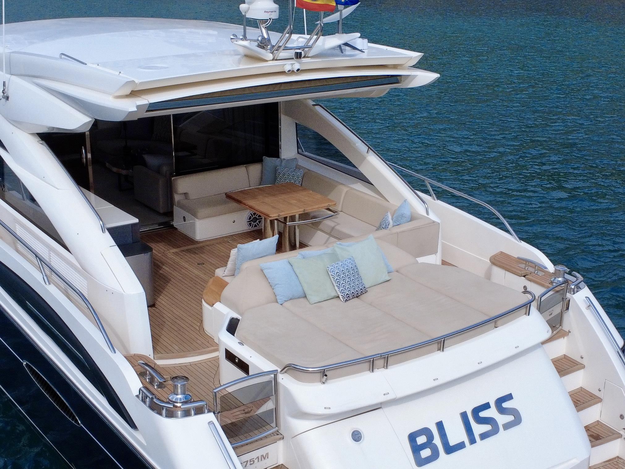 2015 PRINCESS  V72 